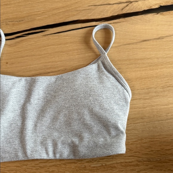 Vuori - Halo Essential Bra - Small - Pale Grey Heather - Picture 3 of 11